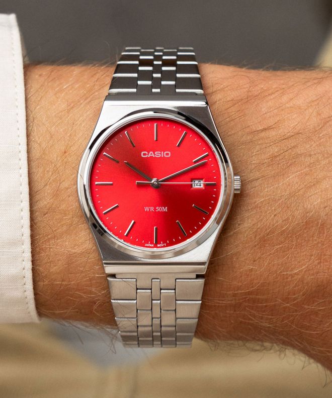Годинник Чоловічий Casio Timeless Collection czerwony MTP-B145D-4A2VEF