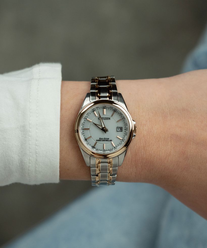 Годинник Жіночий Citizen Radio Controlled Eco-Drive