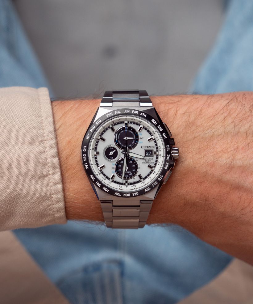 Годинник Чоловічий Citizen Radio Controlled Super Titanium Eco-Drive