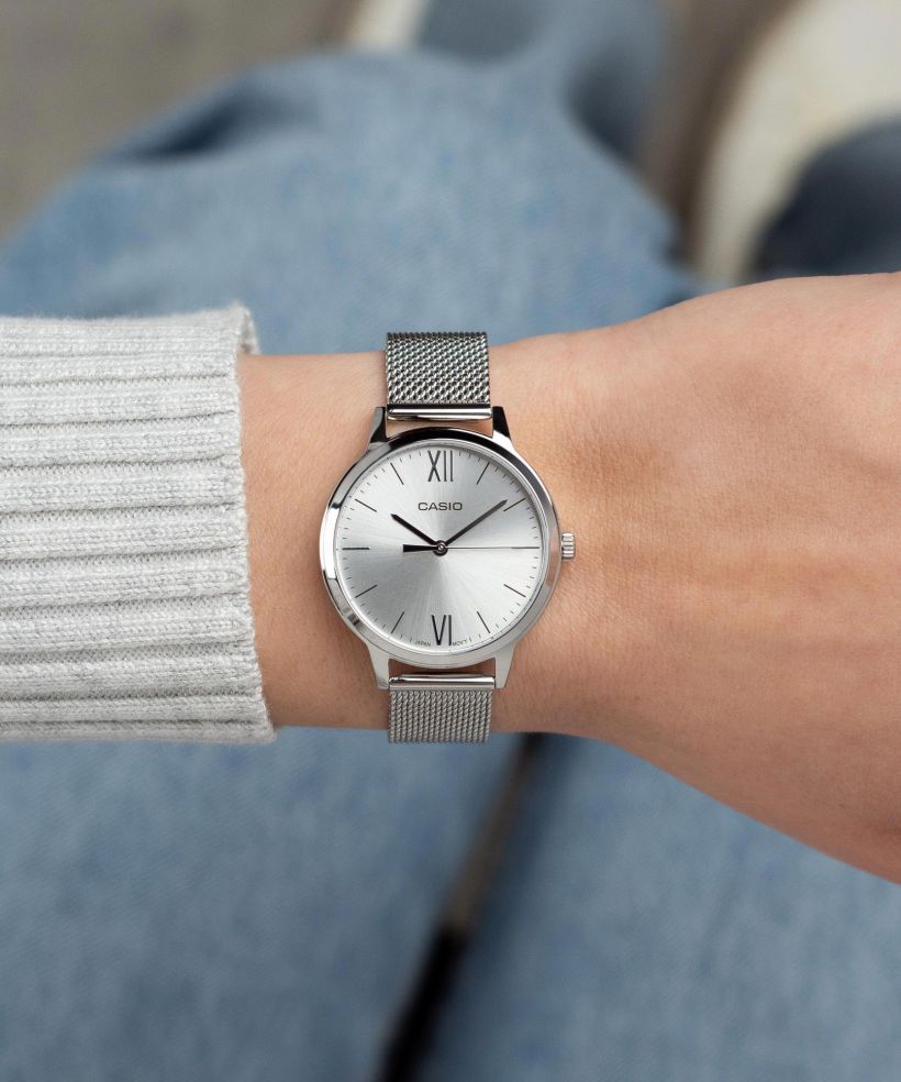Годинник Жіночий Casio Vintage Instashape Roman Index