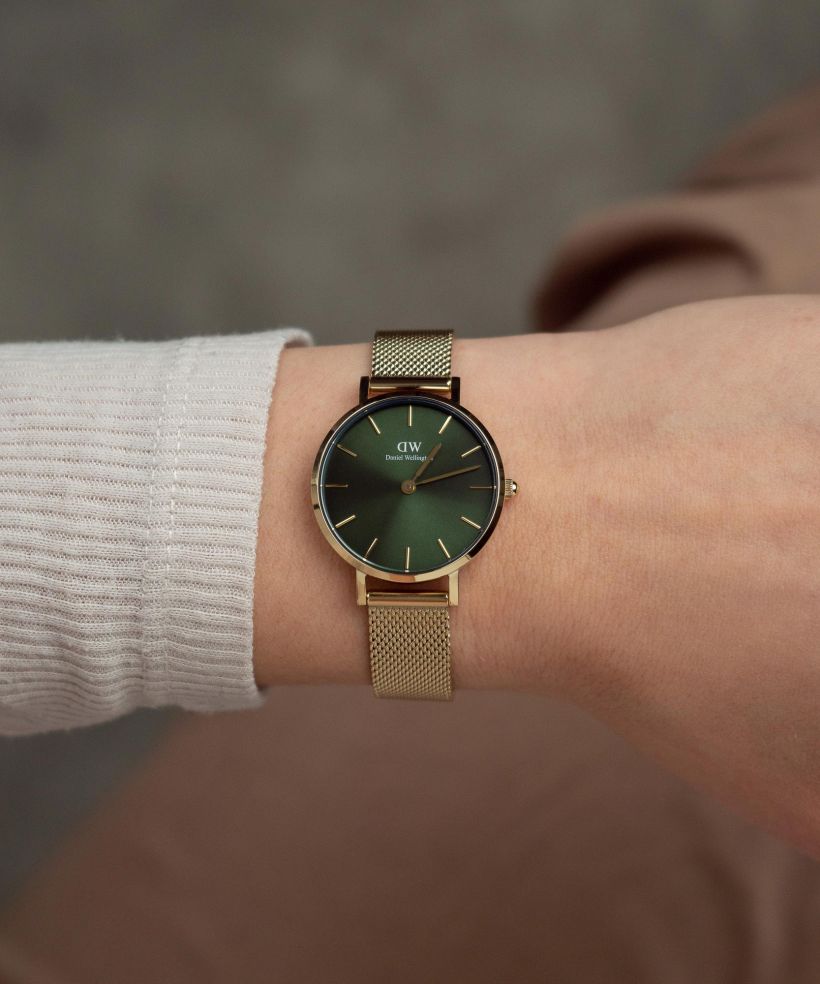 Годинник Жіночий Daniel Wellington Petite Emerald 28