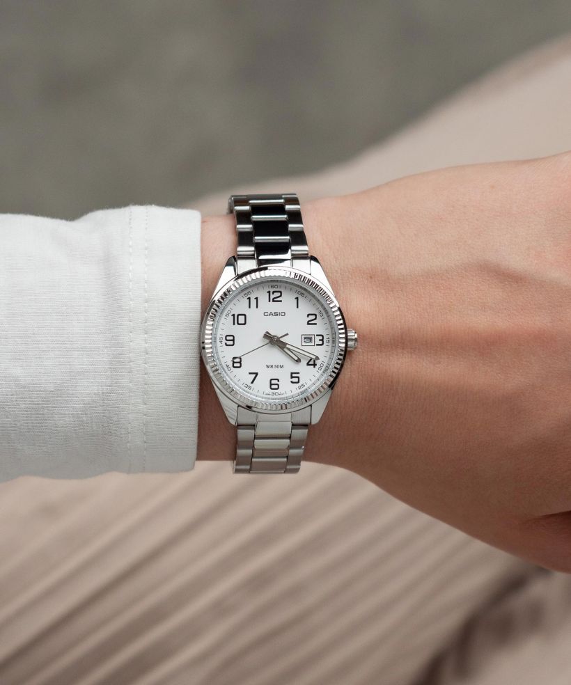 Годинник Жіночий Casio Classic