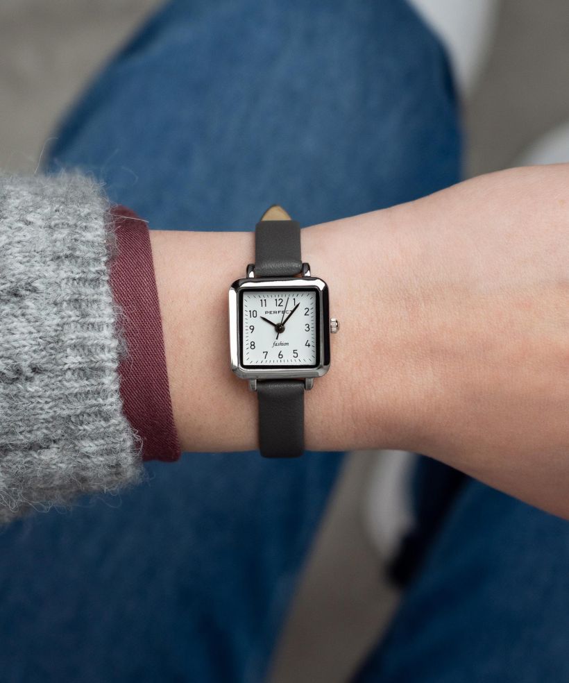Годинник Жіночий Perfect Classic