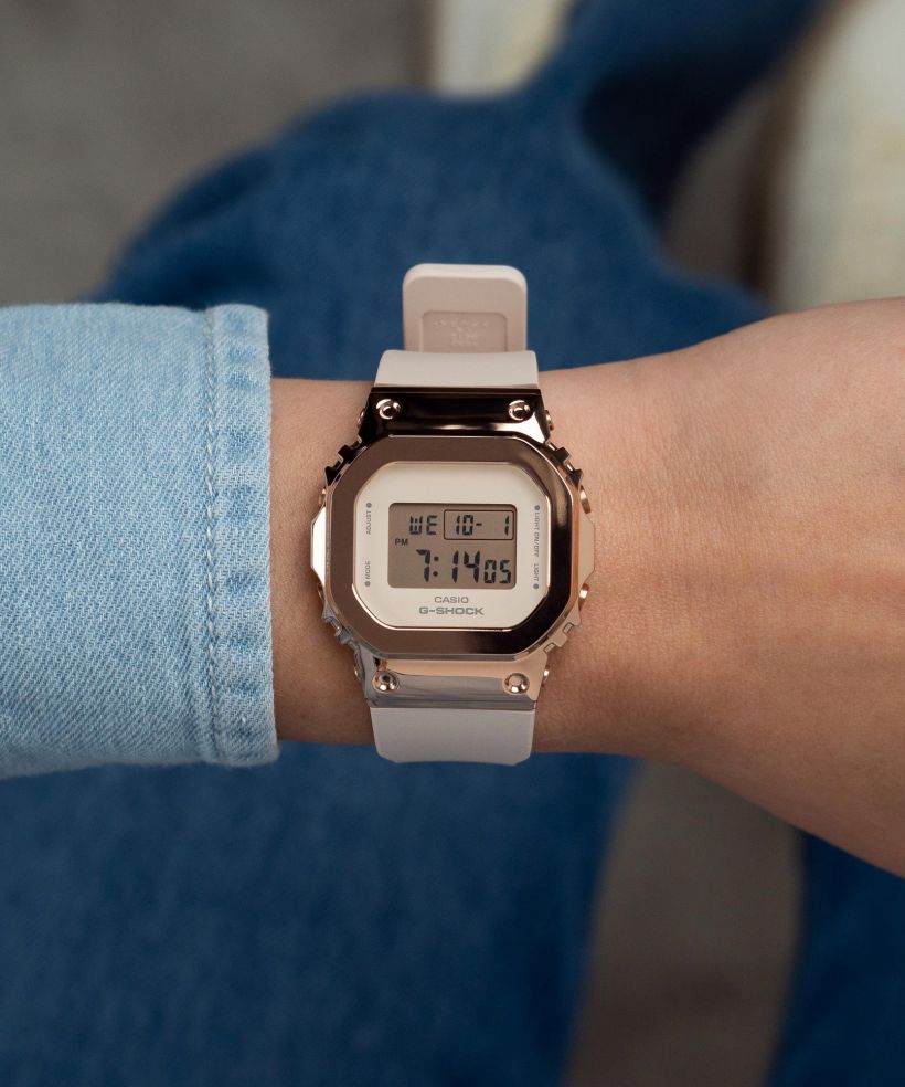Годинник Жіночий Casio G-Shock Digital
