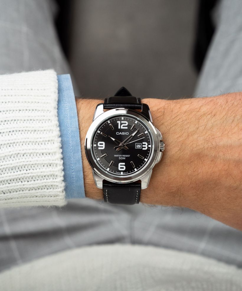 Годинник Чоловічий Casio Classic