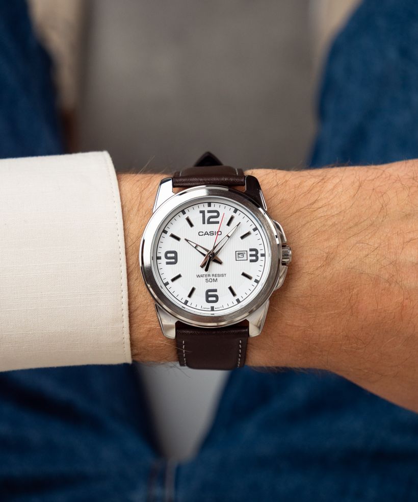 Годинник Чоловічий Casio Classic