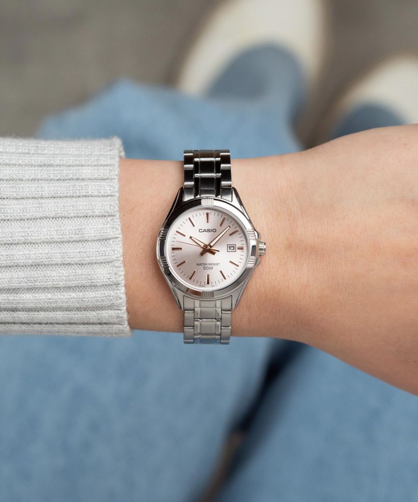 Годинник Жіночий Casio Classic